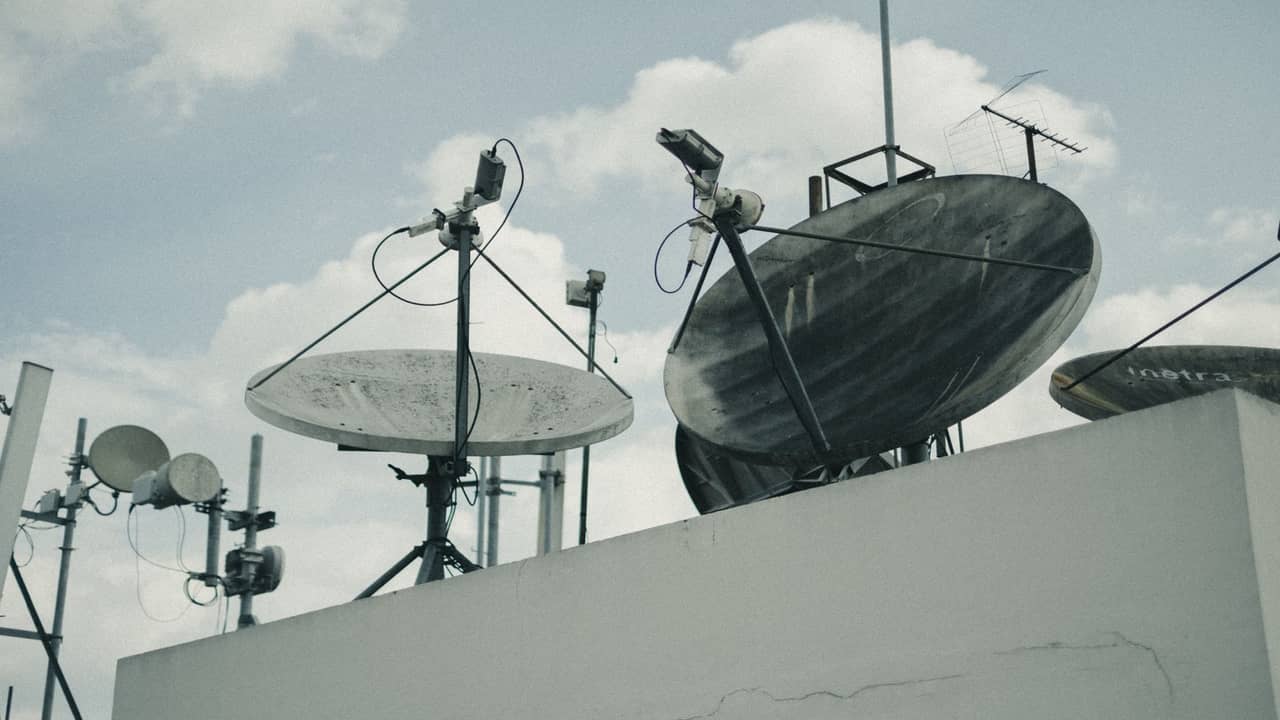 Inspecting used Starlink dish before purchase in Nigeria